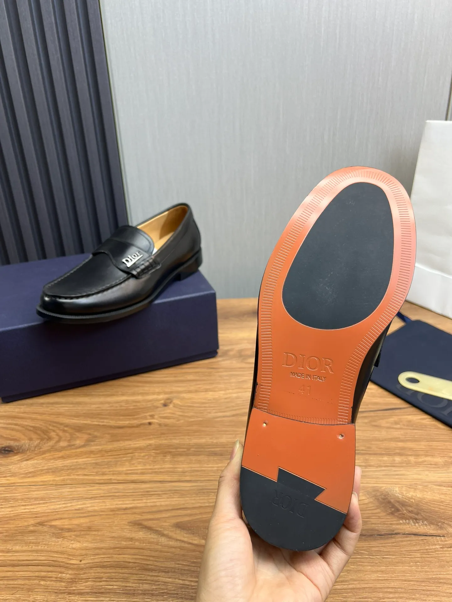 Men's men's shoes💰560💰 Dior. Men's business casual leather shoes👞all use imported original brand leather materials, just to create a more comfortable wearing experience. Upper: original cowhide, open edge beaded cowhide➕imported sheepskin lining, original non-slip and wear-resistant rubber outsole✔️36-45 (38.45 non-refundable)
